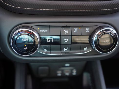 Used 2021 Chevrolet TrailBlazer ACTIV w/ Sun and Liftgate Package image 26