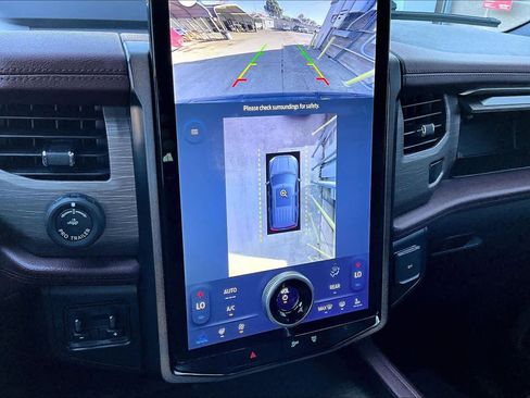 Used 2023 Ford Expedition Max Limited image 28