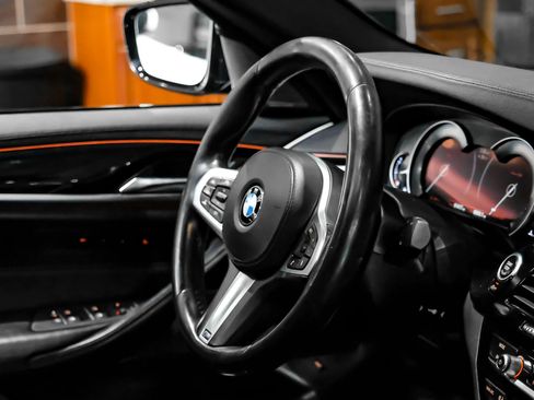 Used 2017 BMW 540i RWD image 13
