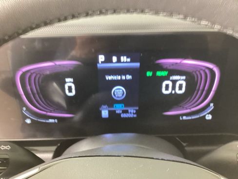 Used 2023 Kia Niro EX w/ EX Cold Weather Package FWD image 17