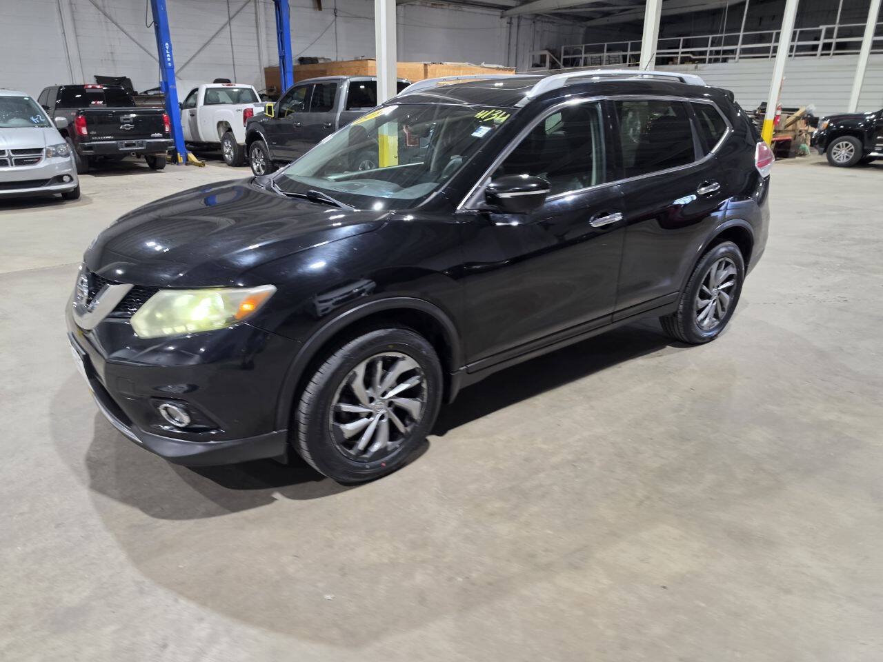 Used 2015 Nissan Rogue SL w/ SL Premium Package AWD/4WD image 1