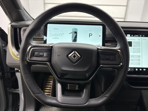 Used 2022 Rivian R1S Launch Edition image 28