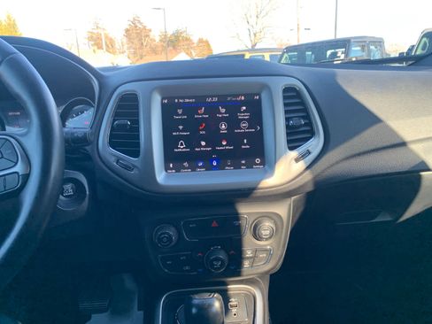 Used 2021 Jeep Compass Latitude w/ Sun and Sound Group image 25