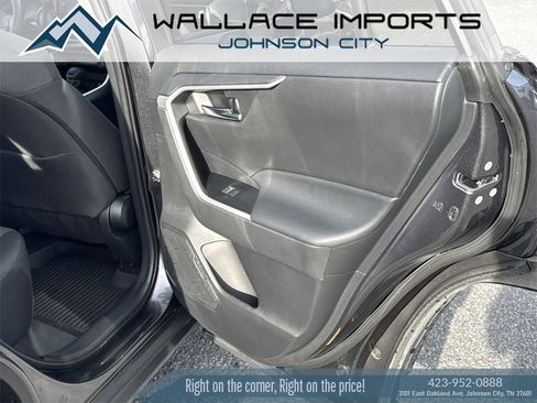 Used 2021 Toyota RAV4 XLE w/ Convenience Package image 43