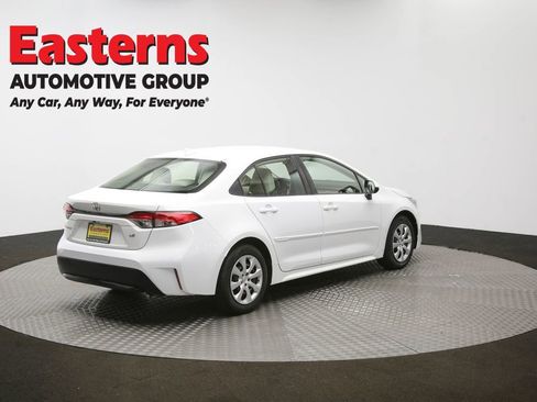 Used 2020 Toyota Corolla LE image 40
