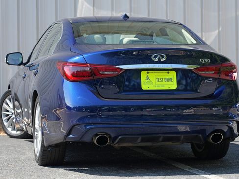 Used 2022 INFINITI Q50 Luxe w/ Cargo Package RWD image 5