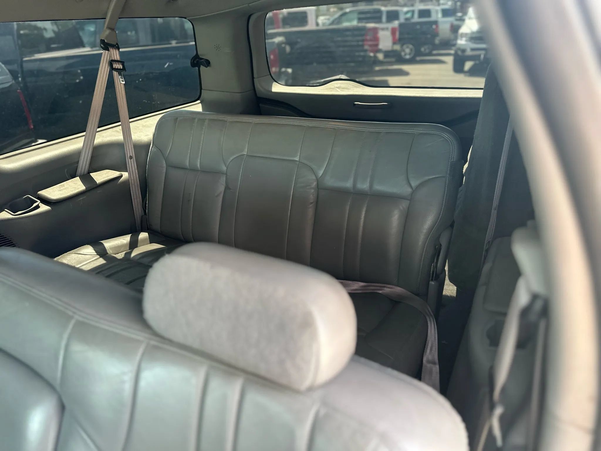 Used 2001 Ford Excursion XLT AWD/4WD image 12