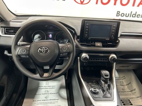 Used 2021 Toyota RAV4 LE image 22