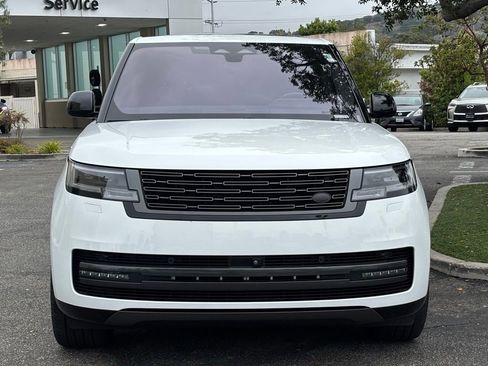 Used 2023 Land Rover Range Rover SE AWD/4WD image 9