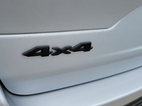 Used 2023 Jeep Grand Cherokee Altitude AWD/4WD image 30