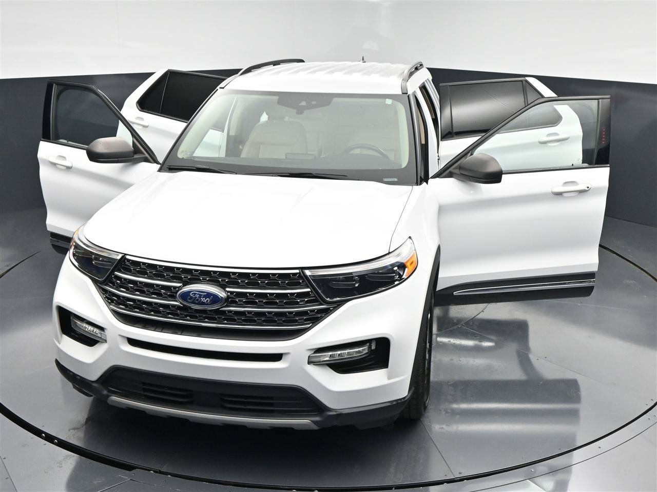 Used 2021 Ford Explorer XLT w/ Equipment Group 202A RWD image 36