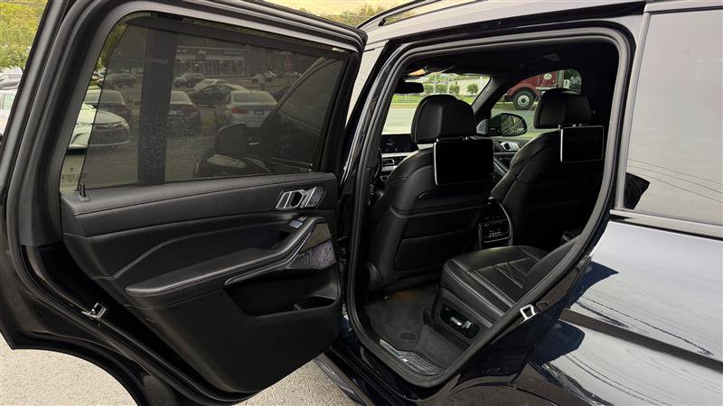 Used 2019 BMW X7 xDrive50i w/ Dynamic Handling Package AWD/4WD image 45