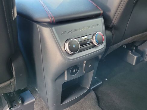 Certified 2025 Ford Explorer ST-Line RWD image 10