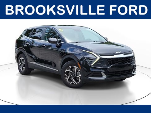 Used 2025 Kia Sportage LX FWD image 1