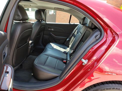 Used 2013 Chevrolet Malibu LT FWD image 11