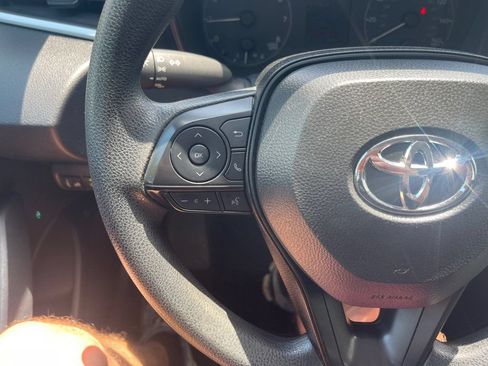Used 2025 Toyota Corolla LE FWD image 15