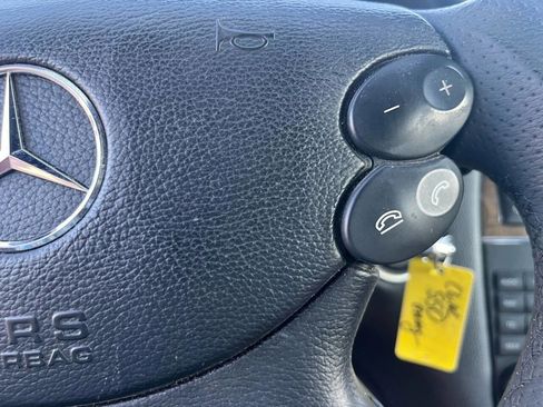 Used 2009 Mercedes-Benz CLK 550 Cabriolet image 19