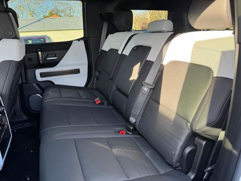 New 2025 GMC Hummer EV 2X image 17