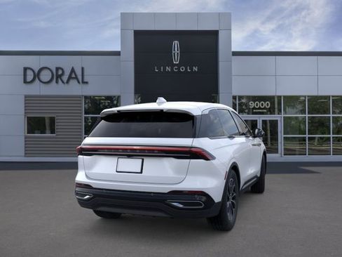New 2026 Lincoln Nautilus Premier AWD/4WD image 8