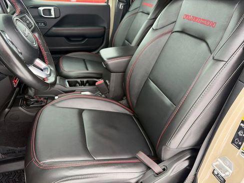 Used 2022 Jeep Gladiator Rubicon w/ Cold Weather Group image 34