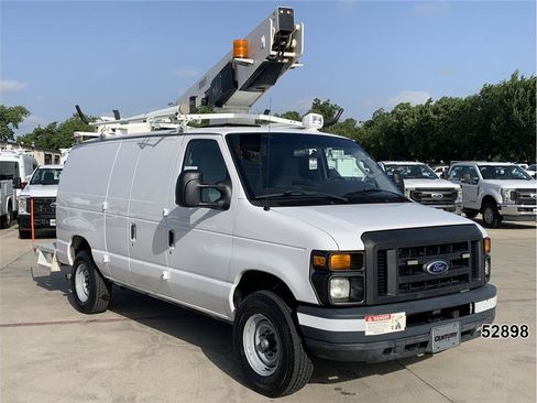Used 2014 Ford E-350 and Econoline 350 Super Duty RWD image 4