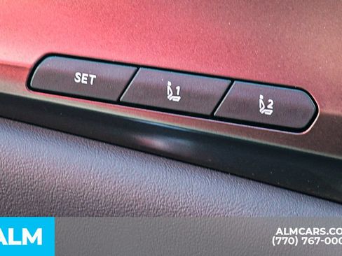 Used 2025 Kia Carnival SX w/ SX Dark Edition Package FWD image 51