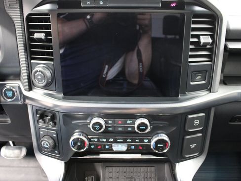 Used 2025 Ford F150 Platinum w/ FX4 Off-Road Package AWD/4WD image 20
