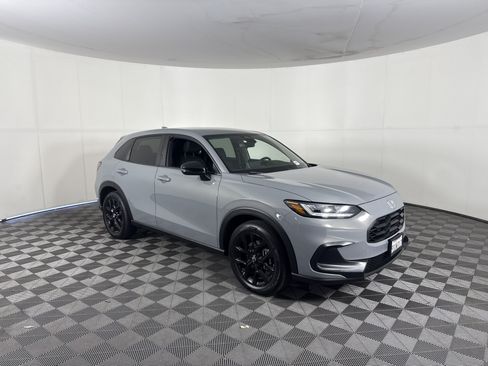 Certified 2024 Honda HR-V Sport image 2