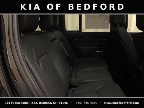 Used 2026 Land Rover Defender 110 X-Dynamic SE AWD/4WD image 25