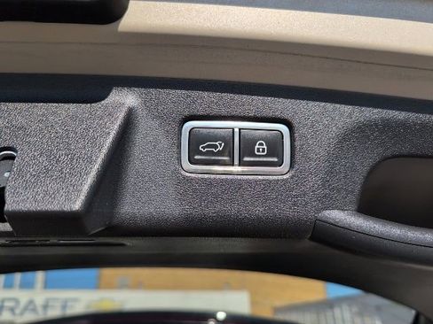 Used 2021 Kia Sorento SX image 12