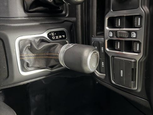 Used 2021 Jeep Wrangler Unlimited Sahara AWD/4WD image 11