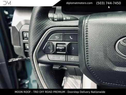 Used 2025 Toyota 4Runner TRD Off-Road Premium AWD/4WD image 29