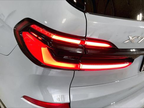 Used 2026 BMW X7 xDrive40i image 28