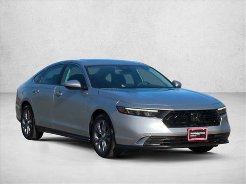 Used 2024 Honda Accord EX image 3