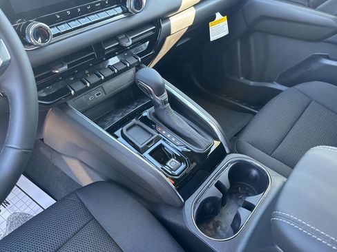 New 2026 GMC Canyon Elevation w/ Convenience Package image 18