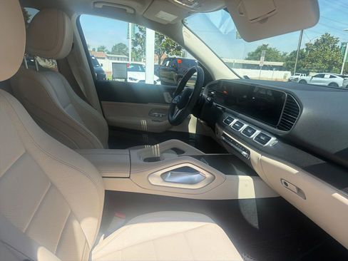 Used 2021 Mercedes-Benz GLE 350 4MATIC image 4