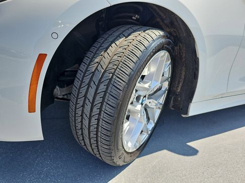 Used 2025 BMW 330i xDrive Sedan w/ Convenience Package image 32