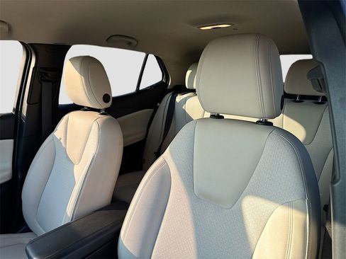 Used 2023 Buick Encore GX Preferred w/ Cold Weather Comfort Package image 12