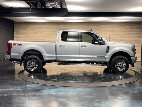 Used 2019 Ford F250 Lariat w/ Chrome Package image 10