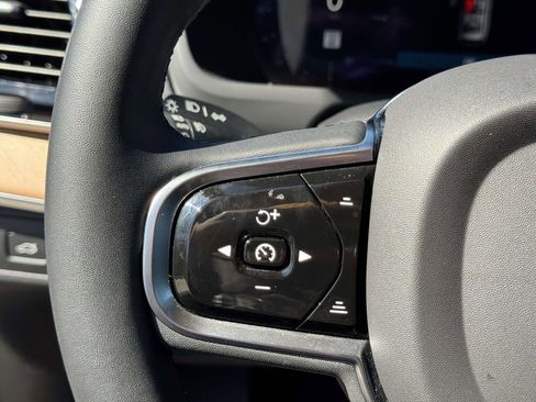 Certified 2023 Volvo XC90 B6 Plus w/ Protection Package Premier image 19