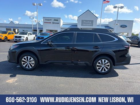 Used 2024 Subaru Outback Premium w/ Popular Package #1A AWD/4WD image 2