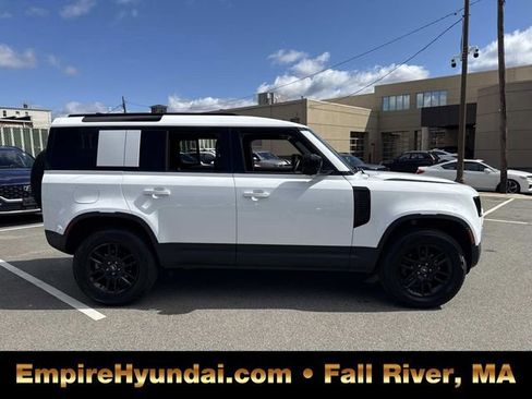 Used 2025 Land Rover Defender 110 S image 3