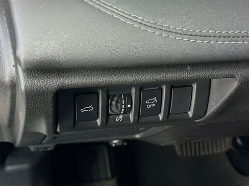 Used 2020 Subaru Outback Touring XT image 17