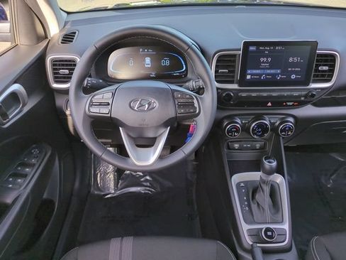Certified 2023 Hyundai Venue SEL FWD image 15