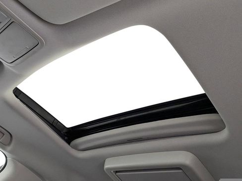 New 2026 Honda Odyssey Elite image 19