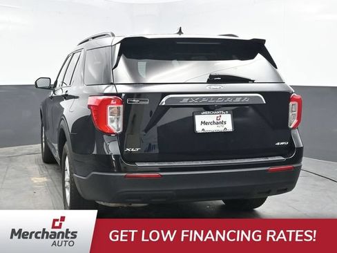 Used 2022 Ford Explorer XLT AWD/4WD image 5