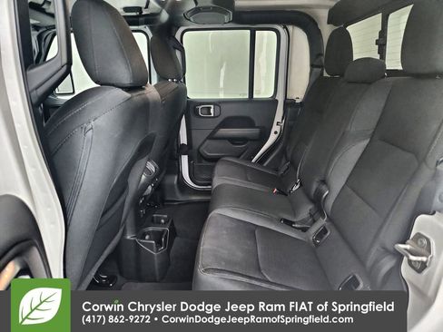 Certified 2023 Jeep Gladiator Overland image 31