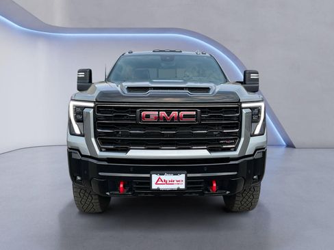 Used 2025 GMC Sierra 2500 AT4X AWD/4WD image 8
