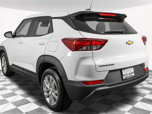 Used 2022 Chevrolet TrailBlazer LS FWD image 17