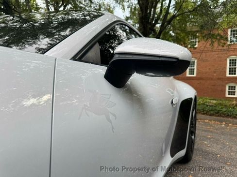 Used 2025 Porsche 911 Carrera RWD image 15